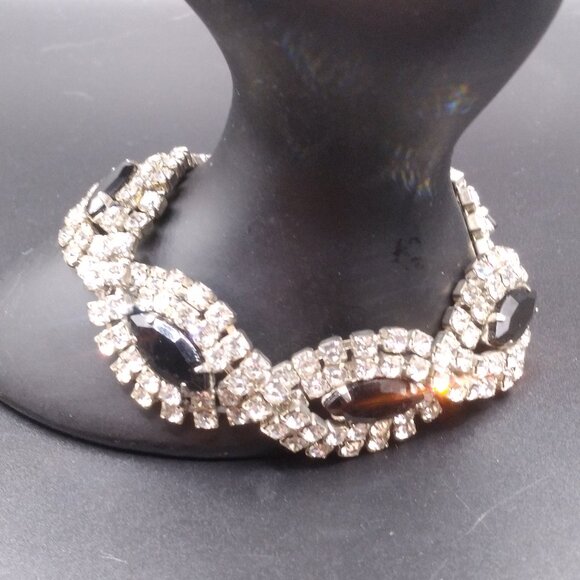 Vintage Box clasp Rhinestone and Black Glass Rhinestones 7 1/2'' Bracelet - Picture 1 of 5